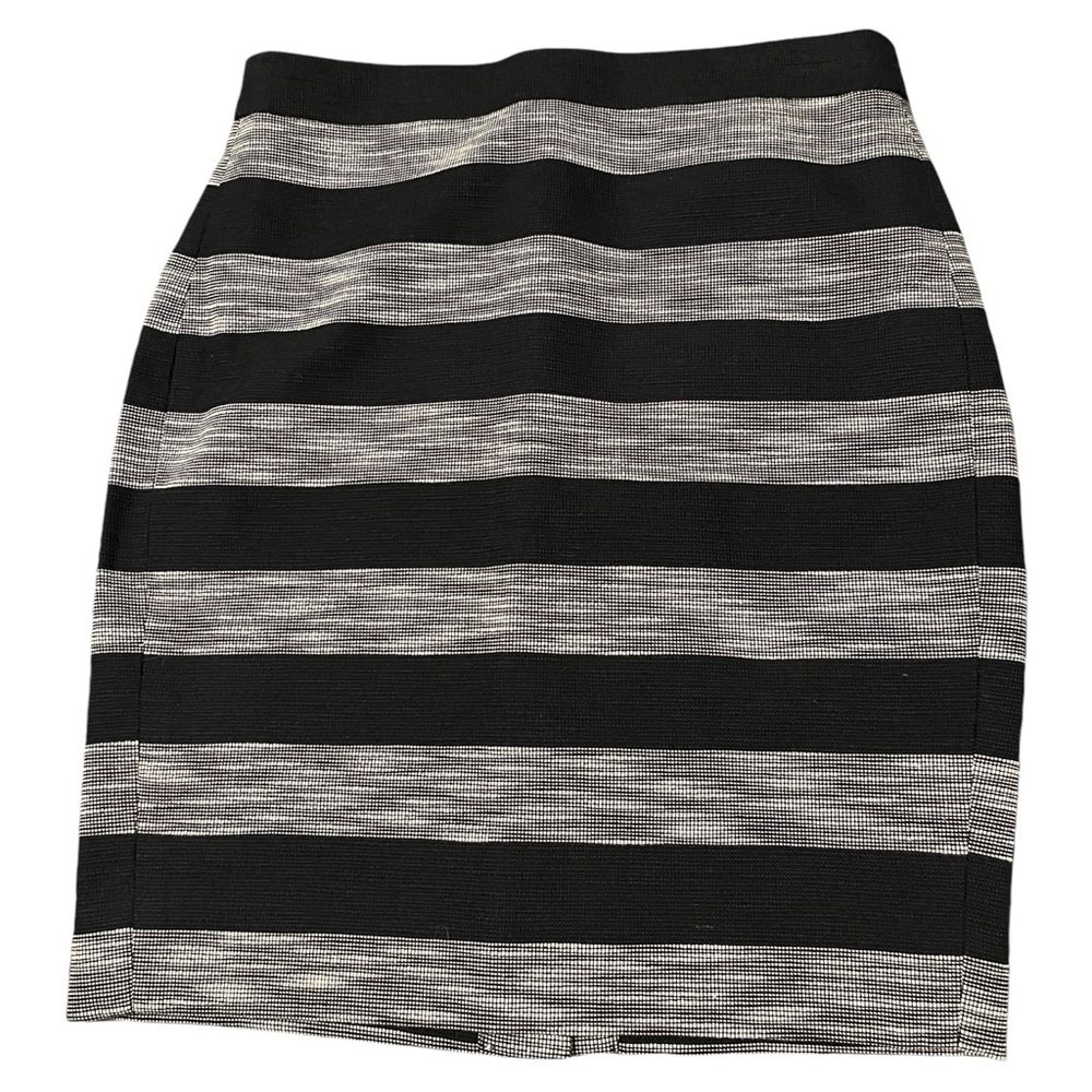J Crew The Pencil Skirt Lined Mini White Black Size 2P NWT